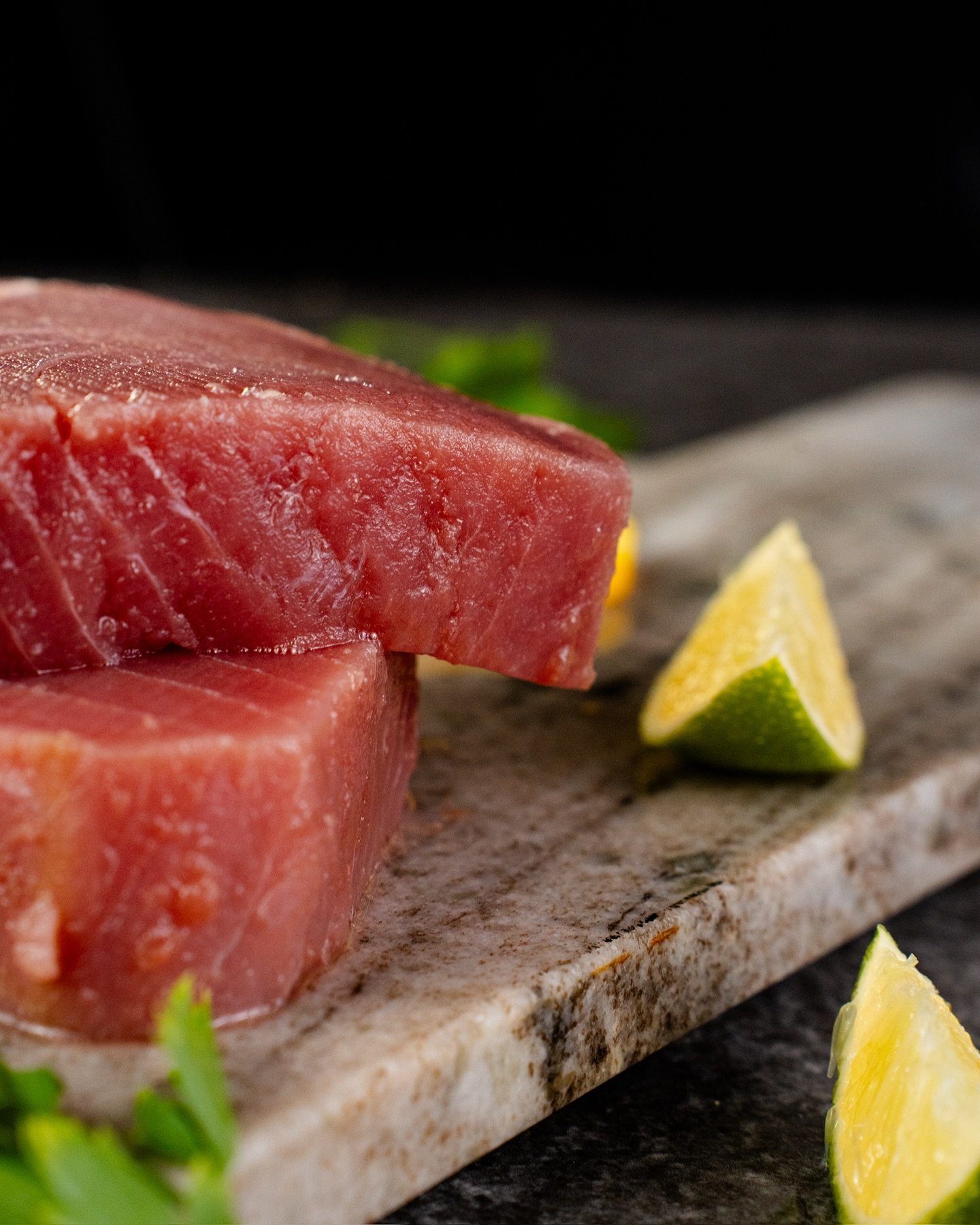 Nuevo en el menú y directo desde el mar: atún fresco con calidad premium.
Corte preciso, sabor mantequilloso… y solo para los que saben disfrutar. 🐟🔥
#atun #tuna #seafood #santocangrejo