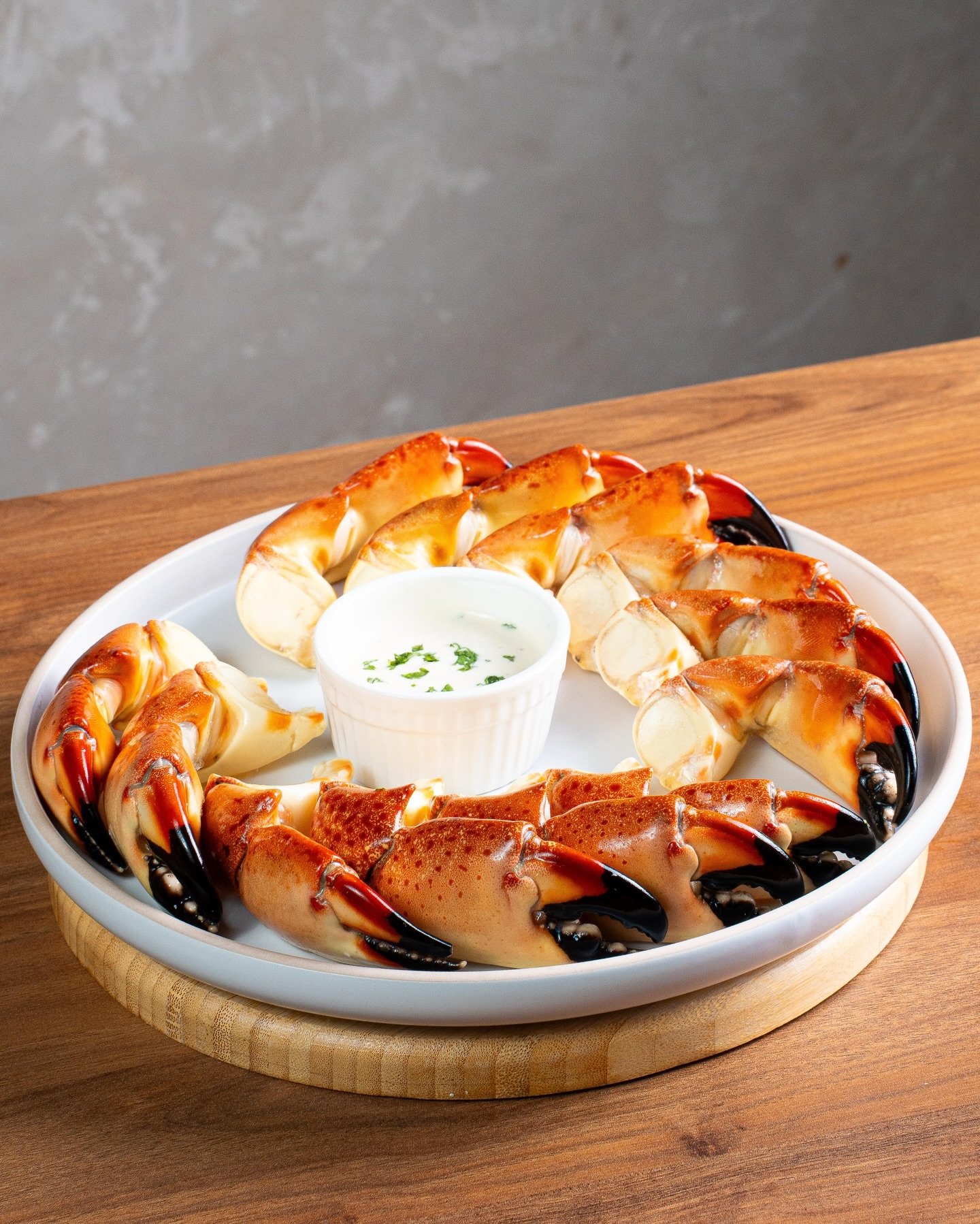 Perfectas para compartir, imposibles de olvidar. ¿Con quién te las comerías? #seafood #stonecrab #cangrejo #mariscos #santocangrejo
